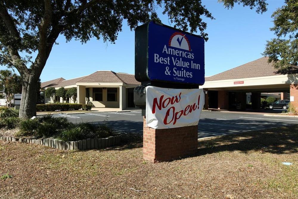 Rest And Relax Inn Pensacola Zewnętrze zdjęcie