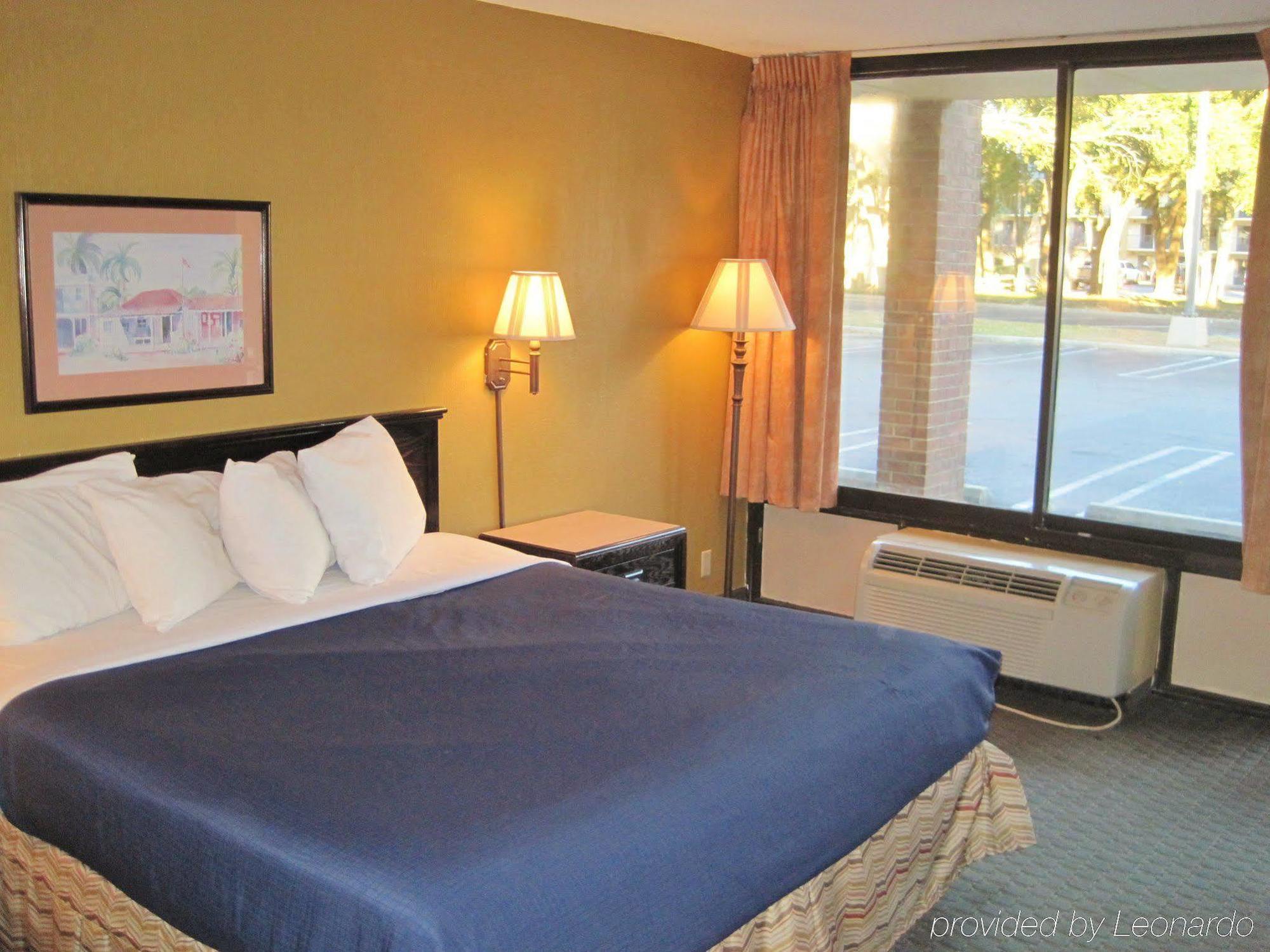 Rest And Relax Inn Pensacola Zewnętrze zdjęcie